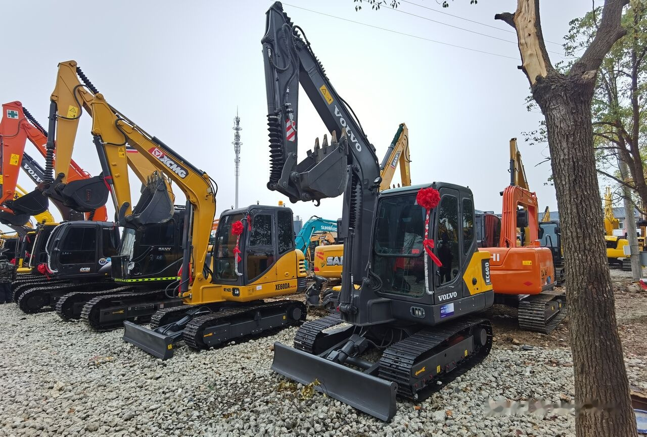 Volvo EC60D - Мини-экскаватор: фото 3 Volvo EC60D - Мини-экскаватор: фото 3