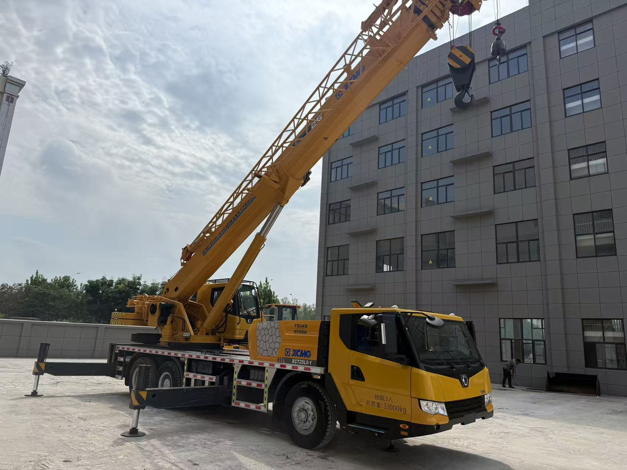 XCMG XCT25L5 - Автоманипулятор: фото 3 XCMG XCT25L5 - Автоманипулятор: фото 3