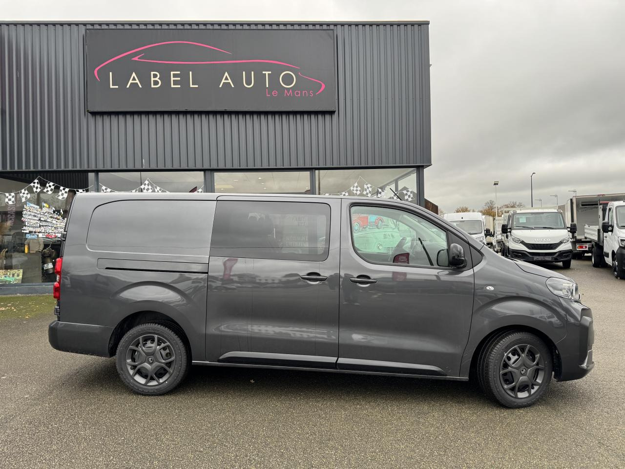 CITROEN Jumpy XL 2.0 BlueHDi - 180 S&S - BV EAT8 III CABINE APPROFONDIE Cabine approfondie Fixe PHASE 2 - Цельнометаллический фургон: фото 2 CITROEN Jumpy XL 2.0 BlueHDi - 180 S&S - BV EAT8 III CABINE APPROFONDIE Cabine approfondie Fixe PHASE 2 - Цельнометаллический фургон: фото 2