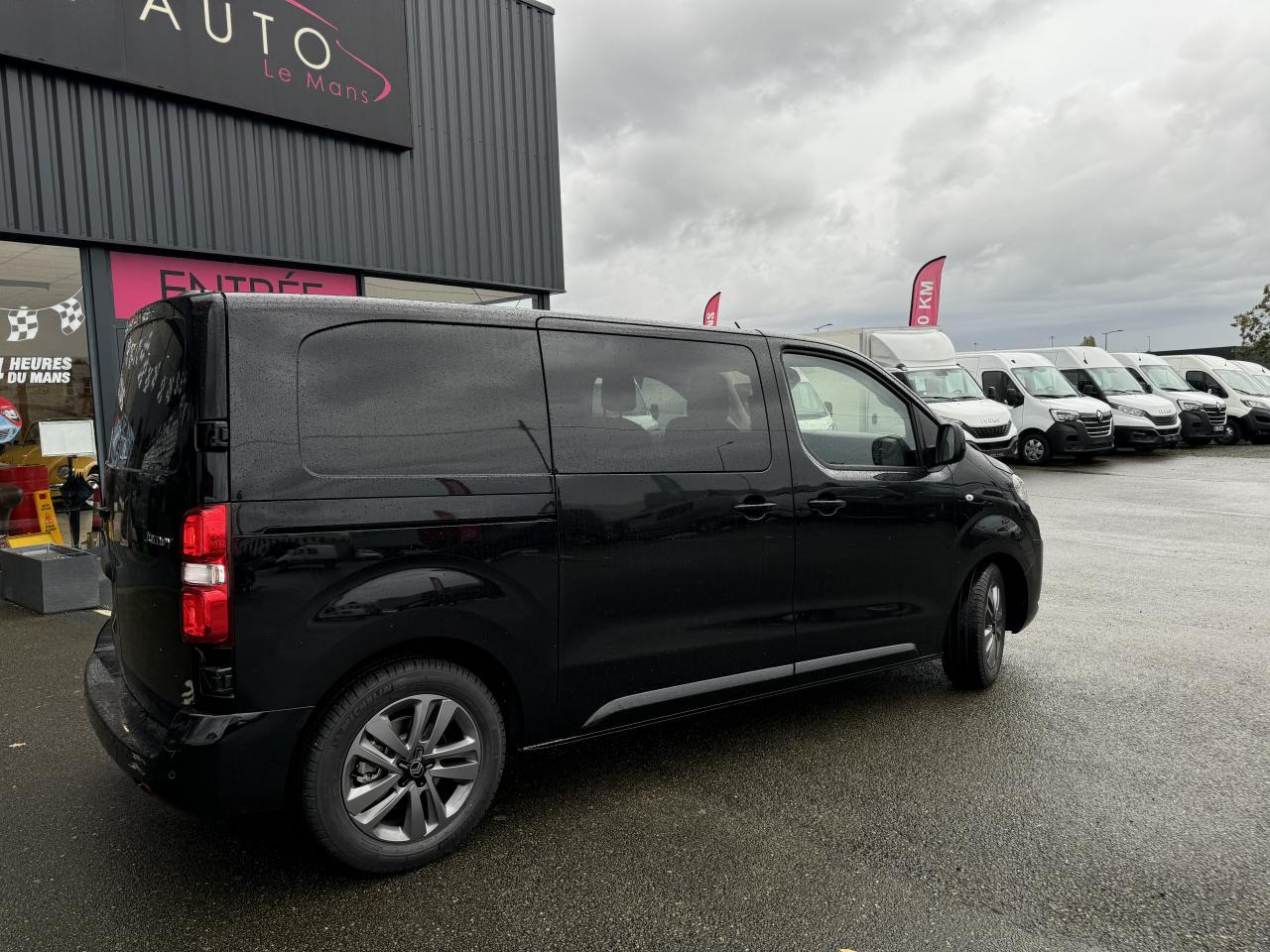 CITROEN jumpy M 2.0 BLUEHDI 180 S S EAT8 DOUBLE CABINE 5 PLACES - Цельнометаллический фургон: фото 5 CITROEN jumpy M 2.0 BLUEHDI 180 S S EAT8 DOUBLE CABINE 5 PLACES - Цельнометаллический фургон: фото 5