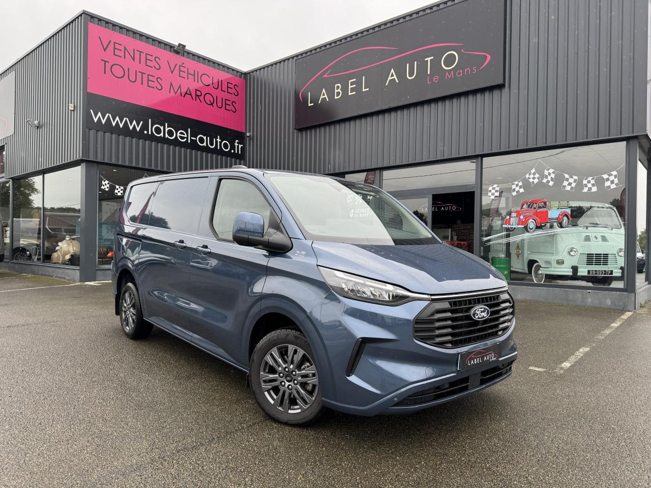 FORD Transit Custom 2.0 EcoBlue 170 ch BVA Fourgon 320 L1H1 Limited - Цельнометаллический фургон: фото 1 FORD Transit Custom 2.0 EcoBlue 170 ch BVA Fourgon 320 L1H1 Limited - Цельнометаллический фургон: фото 1
