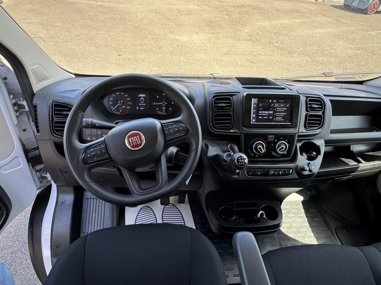 Fiat Ducato 3.5 L H3-POWER 140CH MAXI CAISSE 20M³ + HAYON 750KG + AUVENT PACK PRO - Фургон с закрытым кузовом: фото 4 Fiat Ducato 3.5 L H3-POWER 140CH MAXI CAISSE 20M³ + HAYON 750KG + AUVENT PACK PRO - Фургон с закрытым кузовом: фото 4