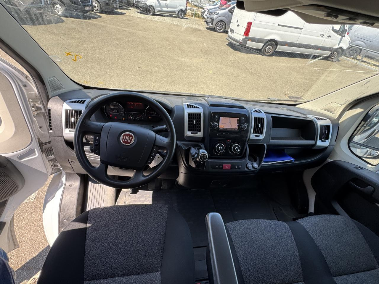 Fiat Ducato 3.5 MAXI L 2.3 MULTIJET 160CH BENNE ACIER PACK PRO NAV + COFFRE JPM - Малотоннажный самосвал: фото 3 Fiat Ducato 3.5 MAXI L 2.3 MULTIJET 160CH BENNE ACIER PACK PRO NAV + COFFRE JPM - Малотоннажный самосвал: фото 3