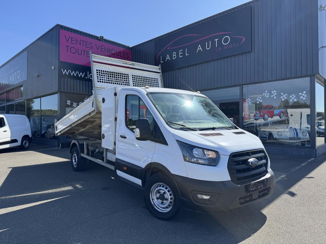 Ford Transit BENNE COFFRE 350 L3 2.0 EcoBlue 170CH - Малотоннажный самосвал: фото 1 Ford Transit BENNE COFFRE 350 L3 2.0 EcoBlue 170CH - Малотоннажный самосвал: фото 1