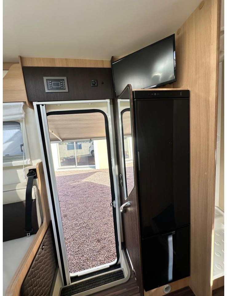 MC LOUIS NEVIS 281 в лизинг MC LOUIS NEVIS 281: фото 8