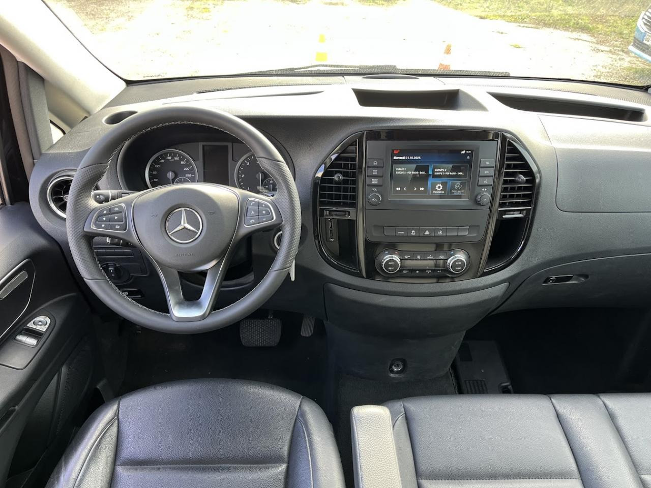 MERCEDES Vito Tourer Extra Long 3.2t 114 CDI BlueEfficiency - BVA 9G-Tronic TOURER - BM 447 Extra Long First - Пассажирский фургон: фото 3 MERCEDES Vito Tourer Extra Long 3.2t 114 CDI BlueEfficiency - BVA 9G-Tronic TOURER - BM 447 Extra Long First - Пассажирский фургон: фото 3