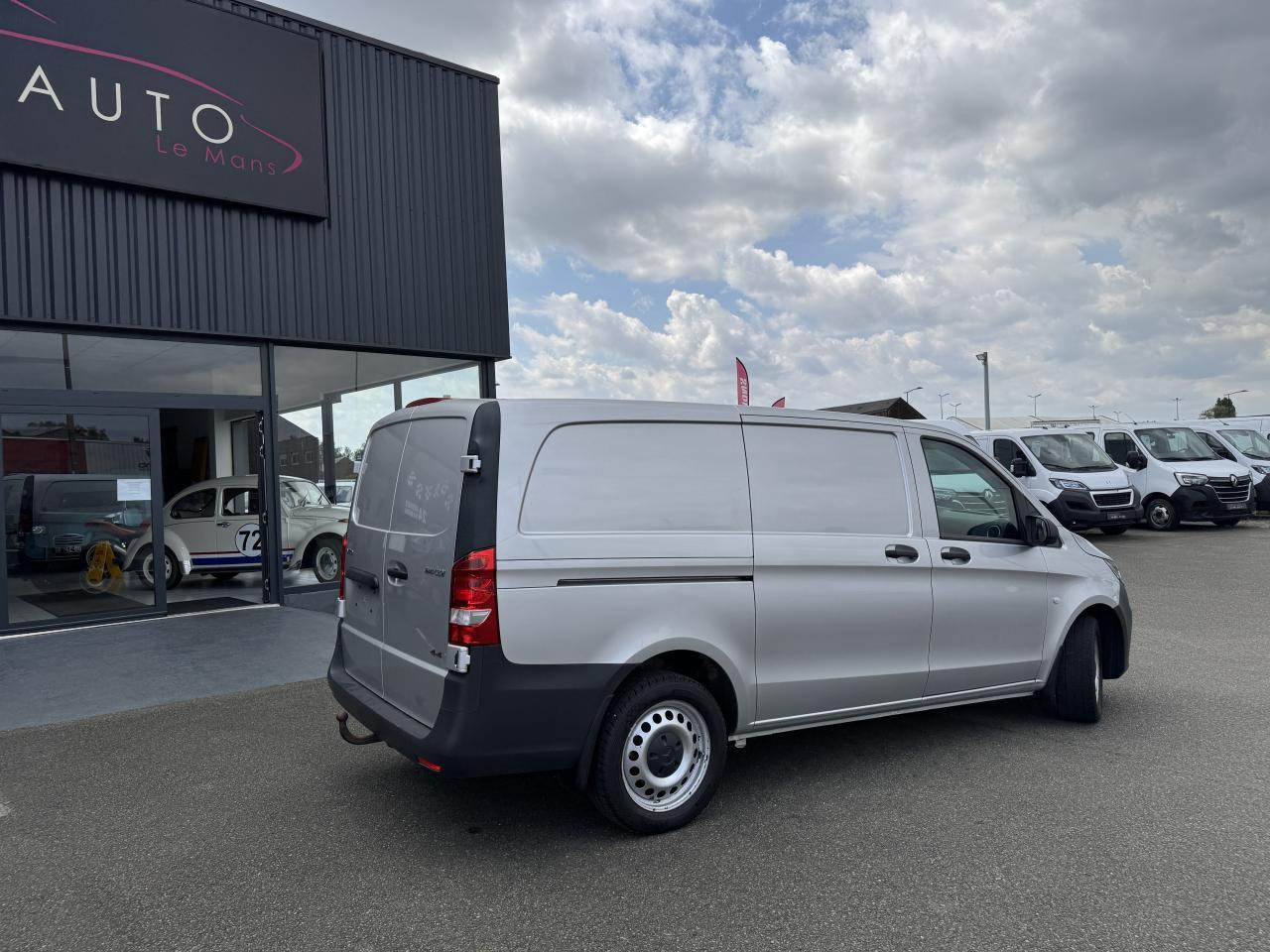 Mercedes Vito 114 CDI 4X4 LONG SELECT PROPULSION 9G-TRONIC - Цельнометаллический фургон: фото 5 Mercedes Vito 114 CDI 4X4 LONG SELECT PROPULSION 9G-TRONIC - Цельнометаллический фургон: фото 5