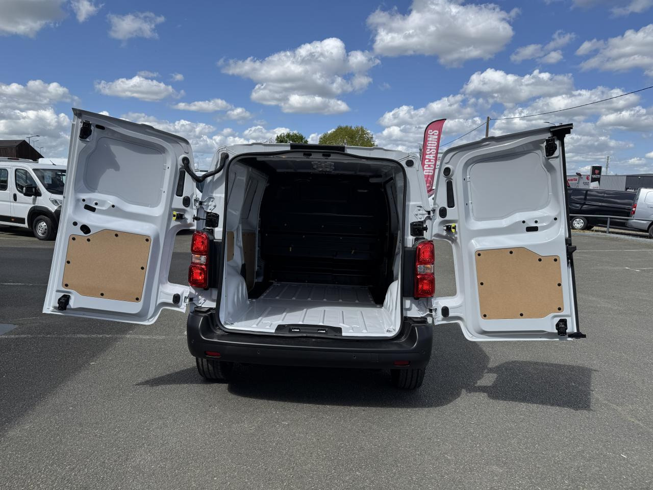 PEUGEOT Expert M 2.0 BlueHDi - 145 III FOURGON Fourgon PHASE 2 - Цельнометаллический фургон: фото 3 PEUGEOT Expert M 2.0 BlueHDi - 145 III FOURGON Fourgon PHASE 2 - Цельнометаллический фургон: фото 3