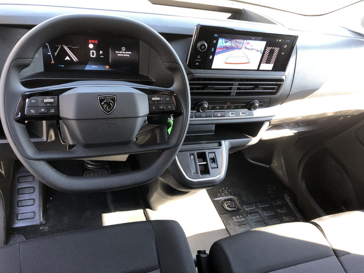 PEUGEOT Expert M 2.0 BlueHDi - 180 S&S - BV EAT8 III FOURGON Fourgon PHASE 2 - Цельнометаллический фургон: фото 4 PEUGEOT Expert M 2.0 BlueHDi - 180 S&S - BV EAT8 III FOURGON Fourgon PHASE 2 - Цельнометаллический фургон: фото 4