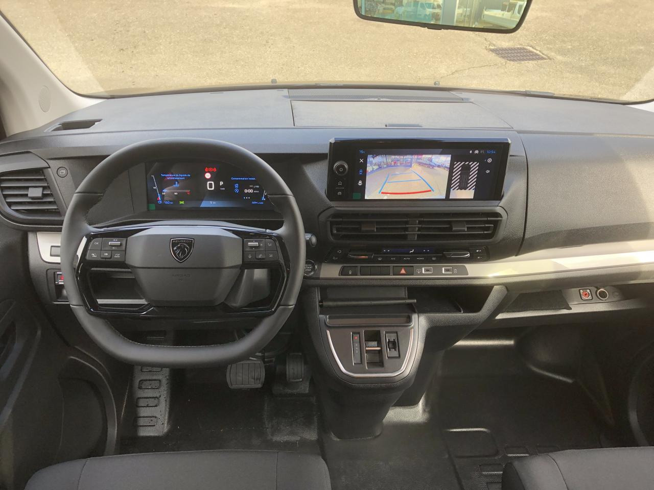 PEUGEOT Expert XL 2.0 BlueHDi - 180 S&S - BV EAT8 III CABINE APPROFONDIE Fourgon Cabine approfondie Fix - Цельнометаллический фургон: фото 4 PEUGEOT Expert XL 2.0 BlueHDi - 180 S&S - BV EAT8 III CABINE APPROFONDIE Fourgon Cabine approfondie Fix - Цельнометаллический фургон: фото 4