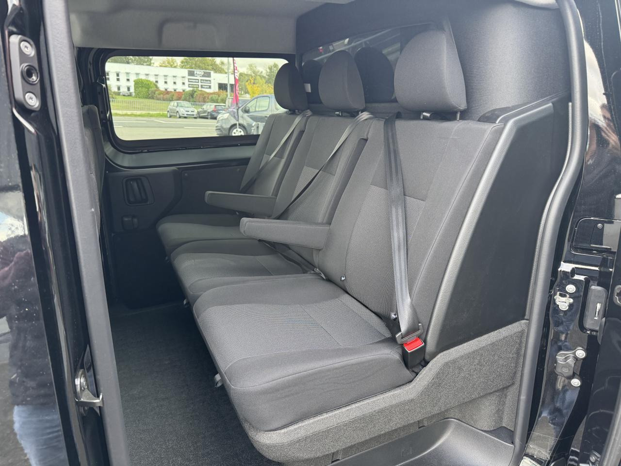 PEUGEOT Expert XL 2.0 BlueHDi - 180 S&S - BV EAT8 III CABINE APPROFONDIE Fourgon Cabine approfondie Fix в лизинг PEUGEOT Expert XL 2.0 BlueHDi - 180 S&S - BV EAT8 III CABINE APPROFONDIE Fourgon Cabine approfondie Fix: фото 7 PEUGEOT Expert XL 2.0 BlueHDi - 180 S&S - BV EAT8 III CABINE APPROFONDIE Fourgon Cabine approfondie Fix в лизинг PEUGEOT Expert XL 2.0 BlueHDi - 180 S&S - BV EAT8 III CABINE APPROFONDIE Fourgon Cabine approfondie Fix: фото 7