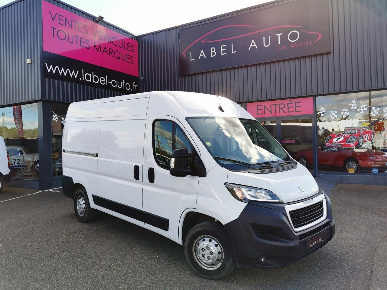 Peugeot Boxer Asphalt 333 L2H2 2.2 BlueHDi S&S - 120 III FOURGON TOLE Fourgon Tolé 333 L2H2 PHAS - Цельнометаллический фургон: фото 1 Peugeot Boxer Asphalt 333 L2H2 2.2 BlueHDi S&S - 120 III FOURGON TOLE Fourgon Tolé 333 L2H2 PHAS - Цельнометаллический фургон: фото 1