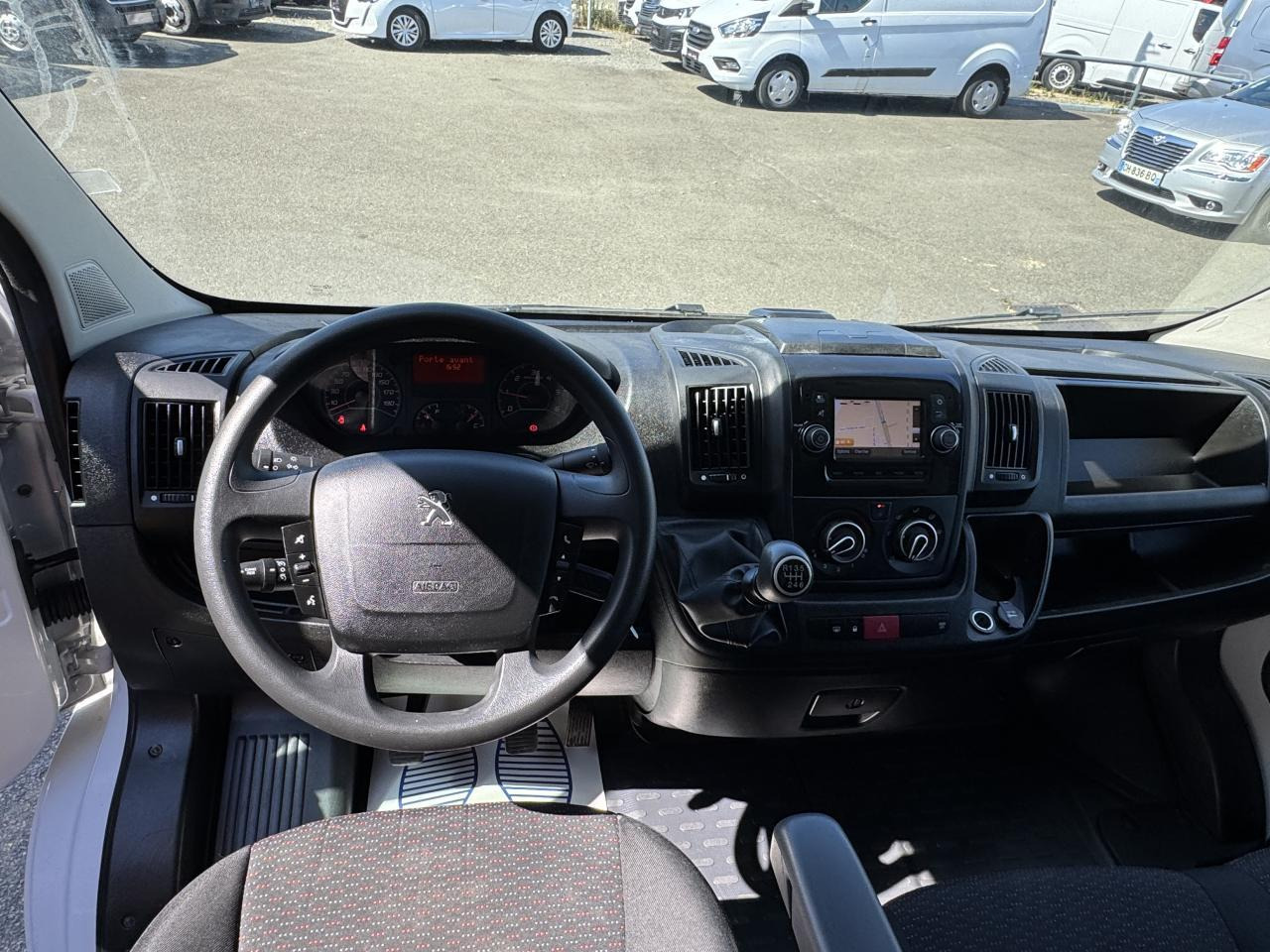 Peugeot Boxer L3H2 3.5 140CH BLUEHDI S&S PACK ASPHALT CONNECT - Цельнометаллический фургон: фото 3 Peugeot Boxer L3H2 3.5 140CH BLUEHDI S&S PACK ASPHALT CONNECT - Цельнометаллический фургон: фото 3