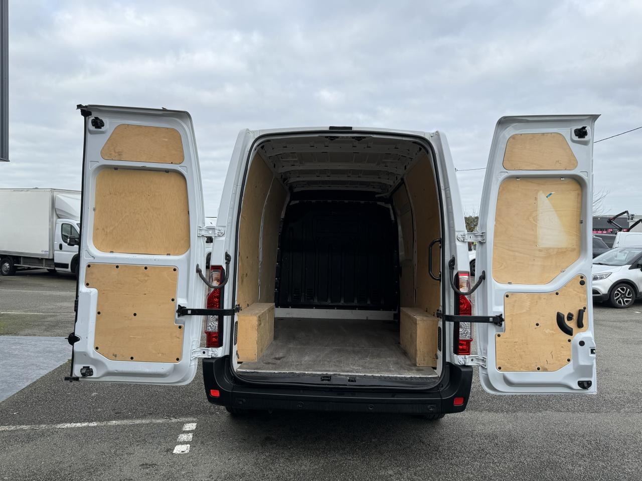 RENAULT MASTER 3T3 L2H2 2.3 DCI 135CH GRAND CONFORT - Цельнометаллический фургон: фото 3 RENAULT MASTER 3T3 L2H2 2.3 DCI 135CH GRAND CONFORT - Цельнометаллический фургон: фото 3