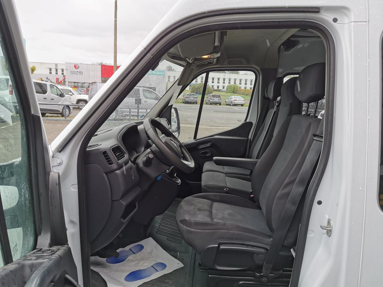 RENAULT Master Confort F3300 L2H2 2.3 dCi - 135 III CABINE APPROFONDIE Cabine approfondie L2H2 Traction PHA - Цельнометаллический фургон: фото 5 RENAULT Master Confort F3300 L2H2 2.3 dCi - 135 III CABINE APPROFONDIE Cabine approfondie L2H2 Traction PHA - Цельнометаллический фургон: фото 5