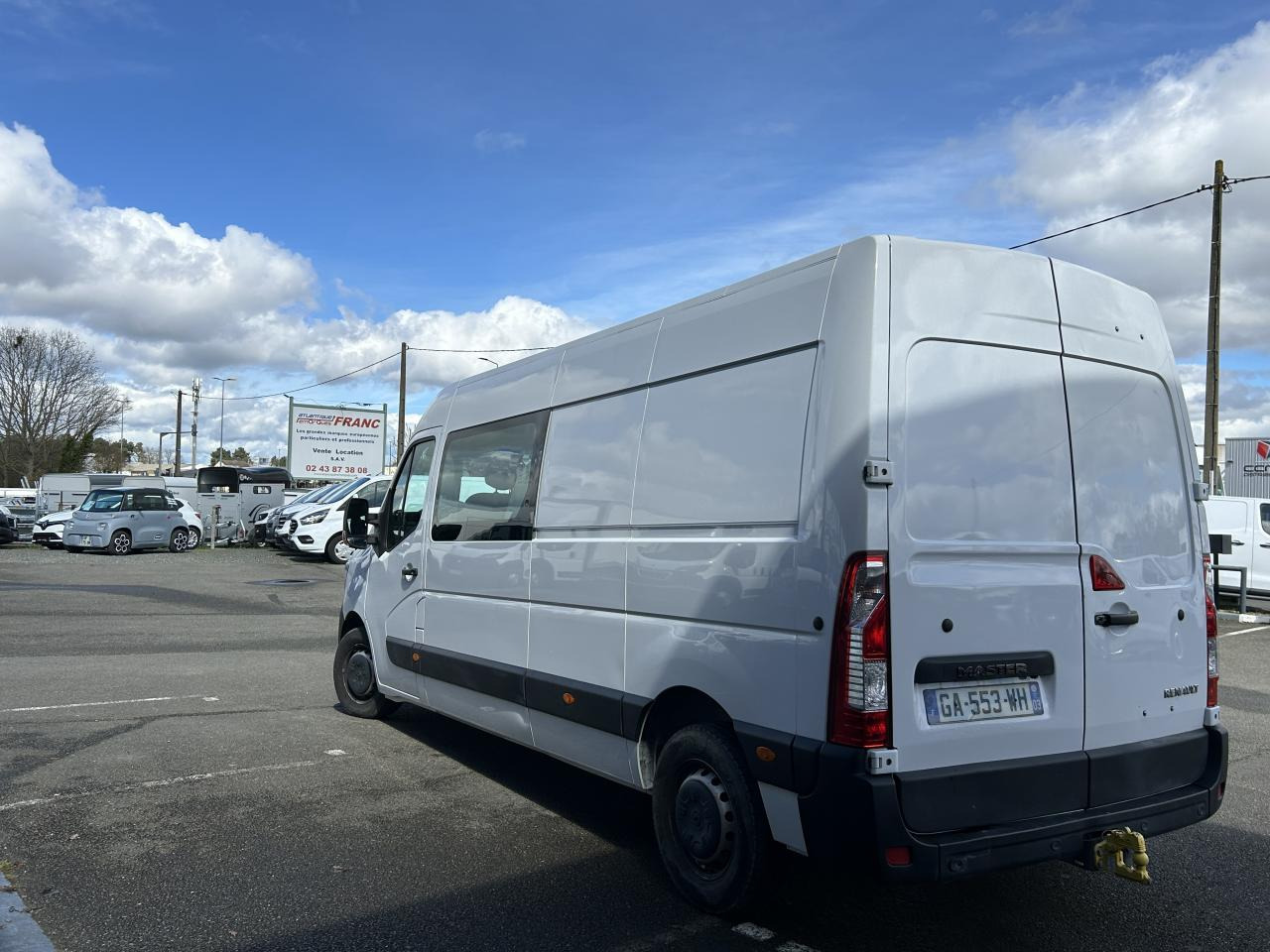 Цельнометаллический фургон RENAULT Master Confort F3500 L3H2 2.3 dCi - 135 III CABINE APPROFONDIE Cabine approfondie L3H2 Traction PHA: фото 9 Цельнометаллический фургон RENAULT Master Confort F3500 L3H2 2.3 dCi - 135 III CABINE APPROFONDIE Cabine approfondie L3H2 Traction PHA: фото 9