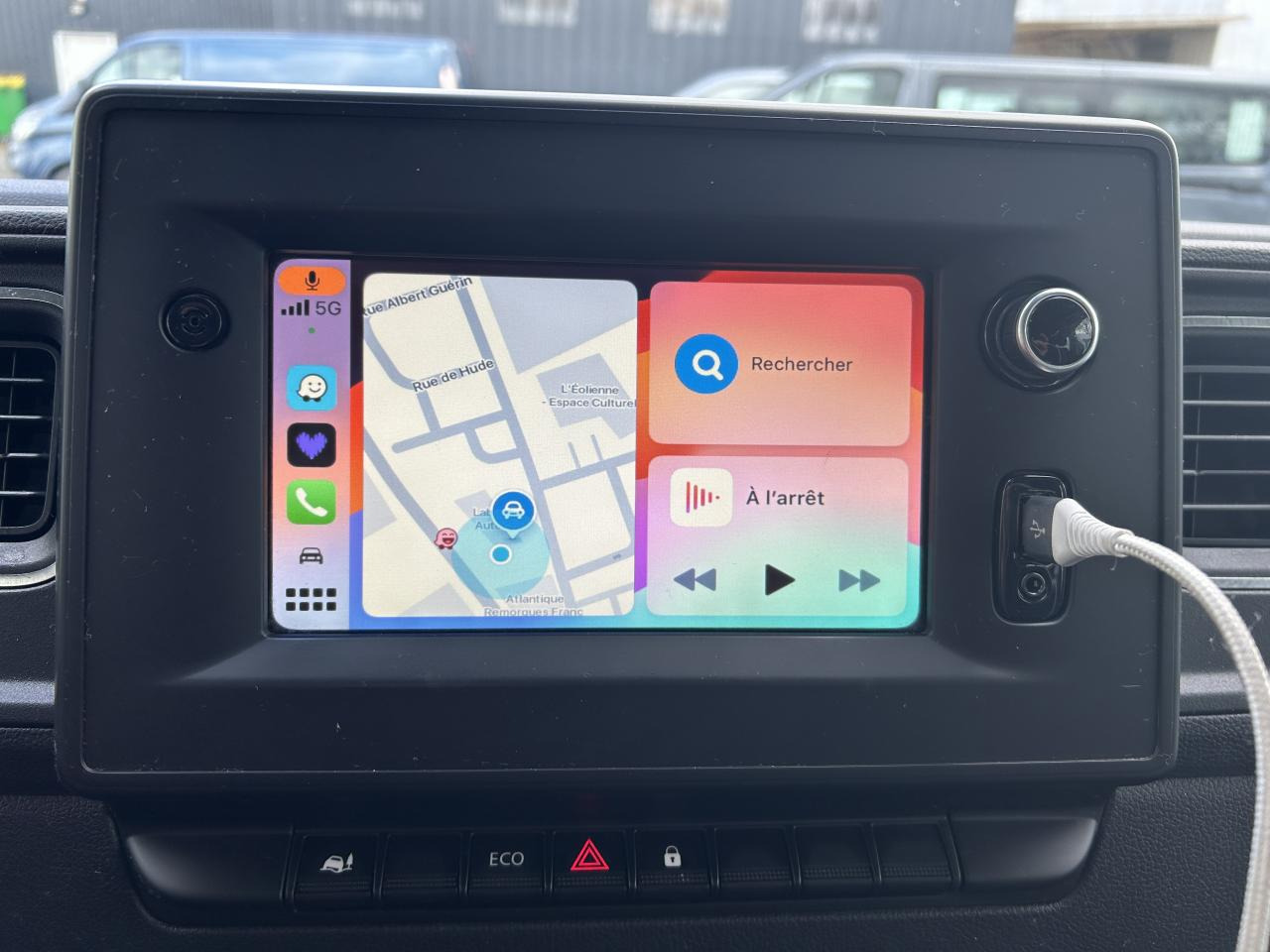 Цельнометаллический фургон RENAULT Master Confort F3500 L3H2 2.3 dCi - 135 III CABINE APPROFONDIE Cabine approfondie L3H2 Traction PHA: фото 12 Цельнометаллический фургон RENAULT Master Confort F3500 L3H2 2.3 dCi - 135 III CABINE APPROFONDIE Cabine approfondie L3H2 Traction PHA: фото 12