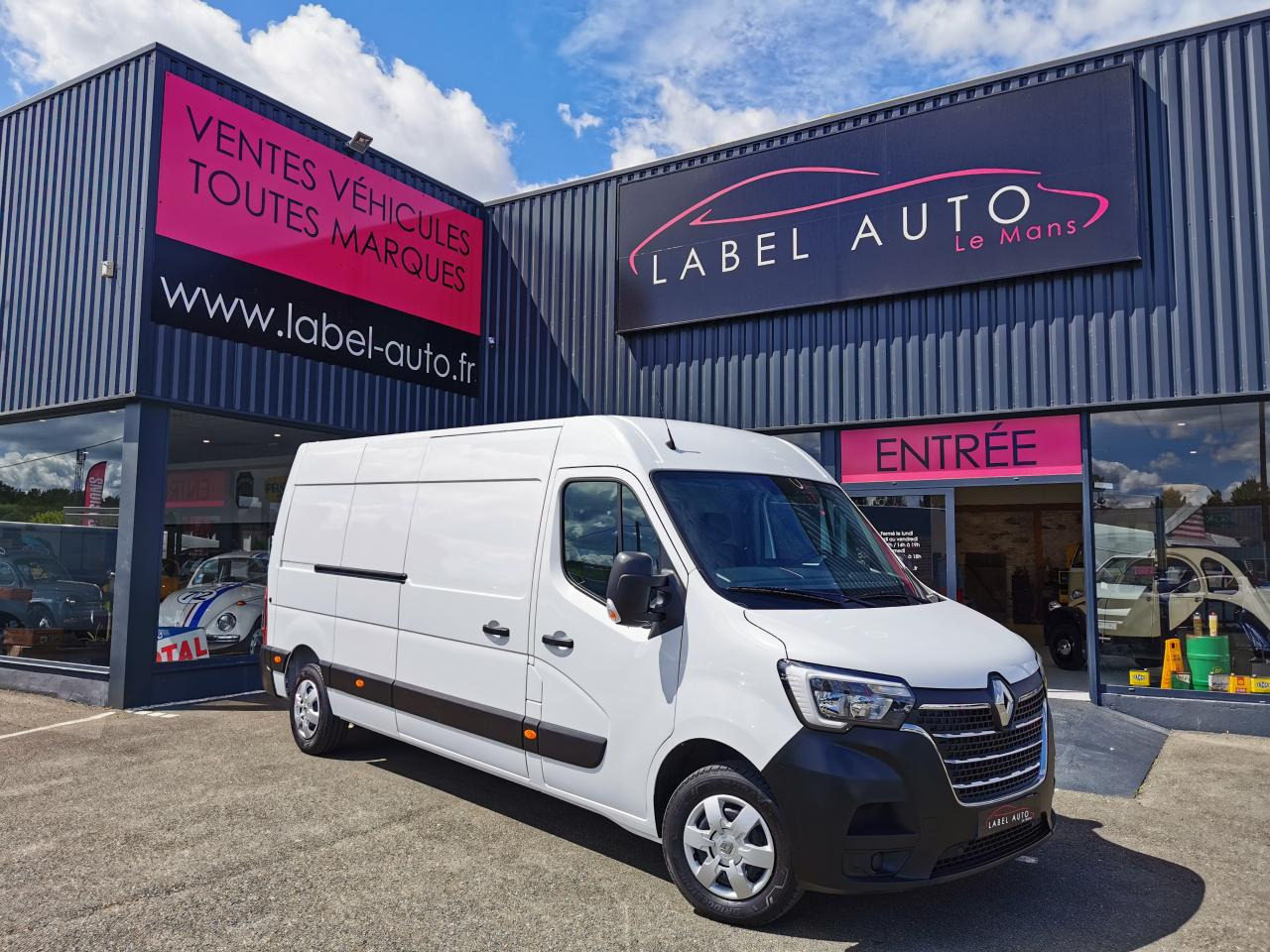 RENAULT Master Grand Confort F3500 L3H2 2.3 dCi - 135 III FOURGON Fourgon L3H2 Traction PHASE 3 - Цельнометаллический фургон: фото 1 RENAULT Master Grand Confort F3500 L3H2 2.3 dCi - 135 III FOURGON Fourgon L3H2 Traction PHASE 3 - Цельнометаллический фургон: фото 1
