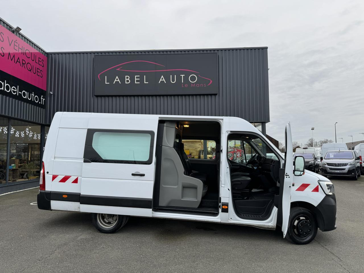 Renault Master Confort R3500RJ L3H2 2.3 Energy dCi - 165 III CABINE APPROFONDIE Cabine approfondie L3H2 Pro - Грузопассажирский фургон: фото 3 Renault Master Confort R3500RJ L3H2 2.3 Energy dCi - 165 III CABINE APPROFONDIE Cabine approfondie L3H2 Pro - Грузопассажирский фургон: фото 3