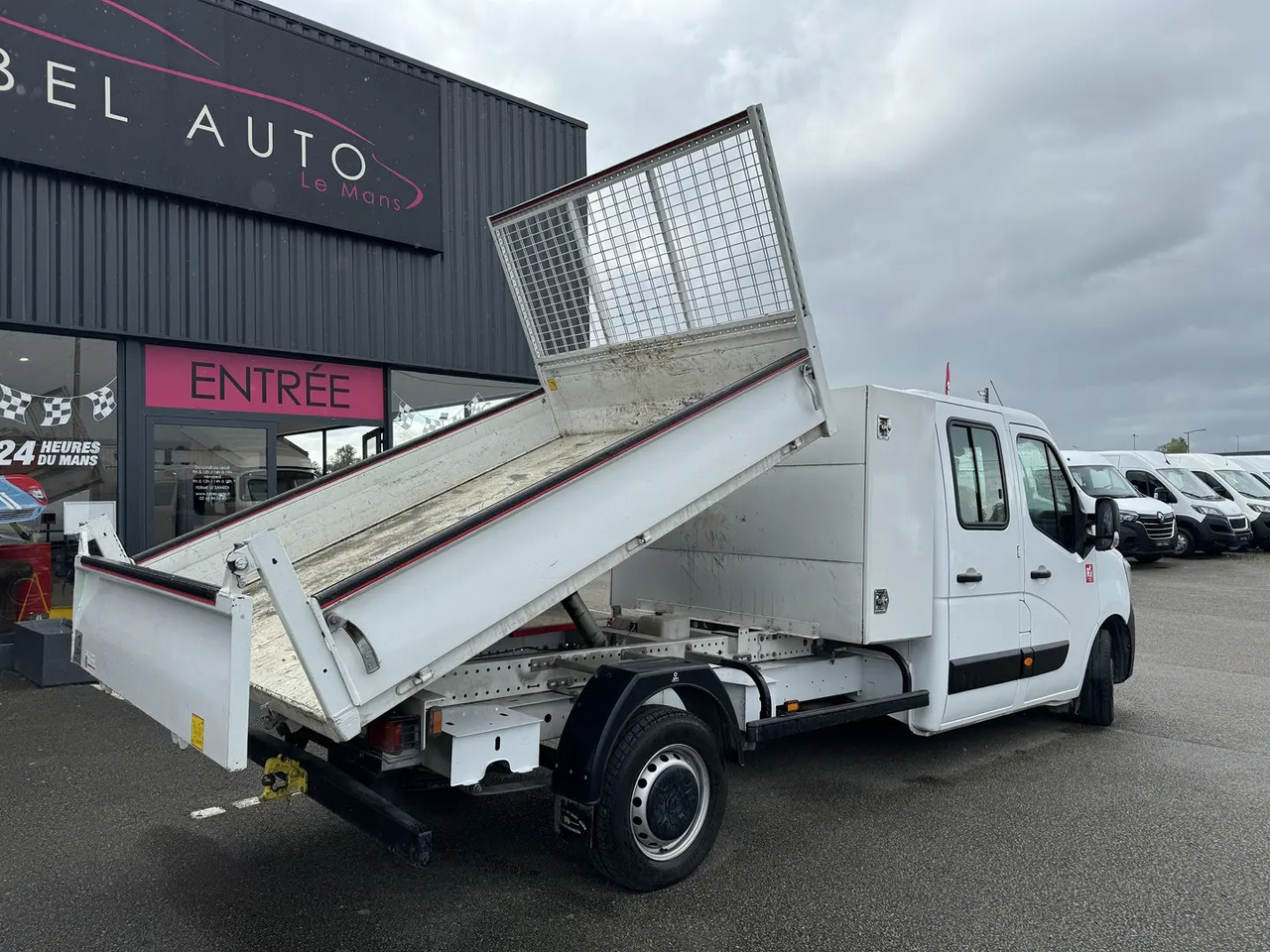 Renault Master RJ3500 L4 2.3 BLUE DCI 130CH DOUBLE CABINE CONFORT EUROVI - Малотоннажный самосвал, Грузопассажирский фургон: фото 4 Renault Master RJ3500 L4 2.3 BLUE DCI 130CH DOUBLE CABINE CONFORT EUROVI - Малотоннажный самосвал, Грузопассажирский фургон: фото 4