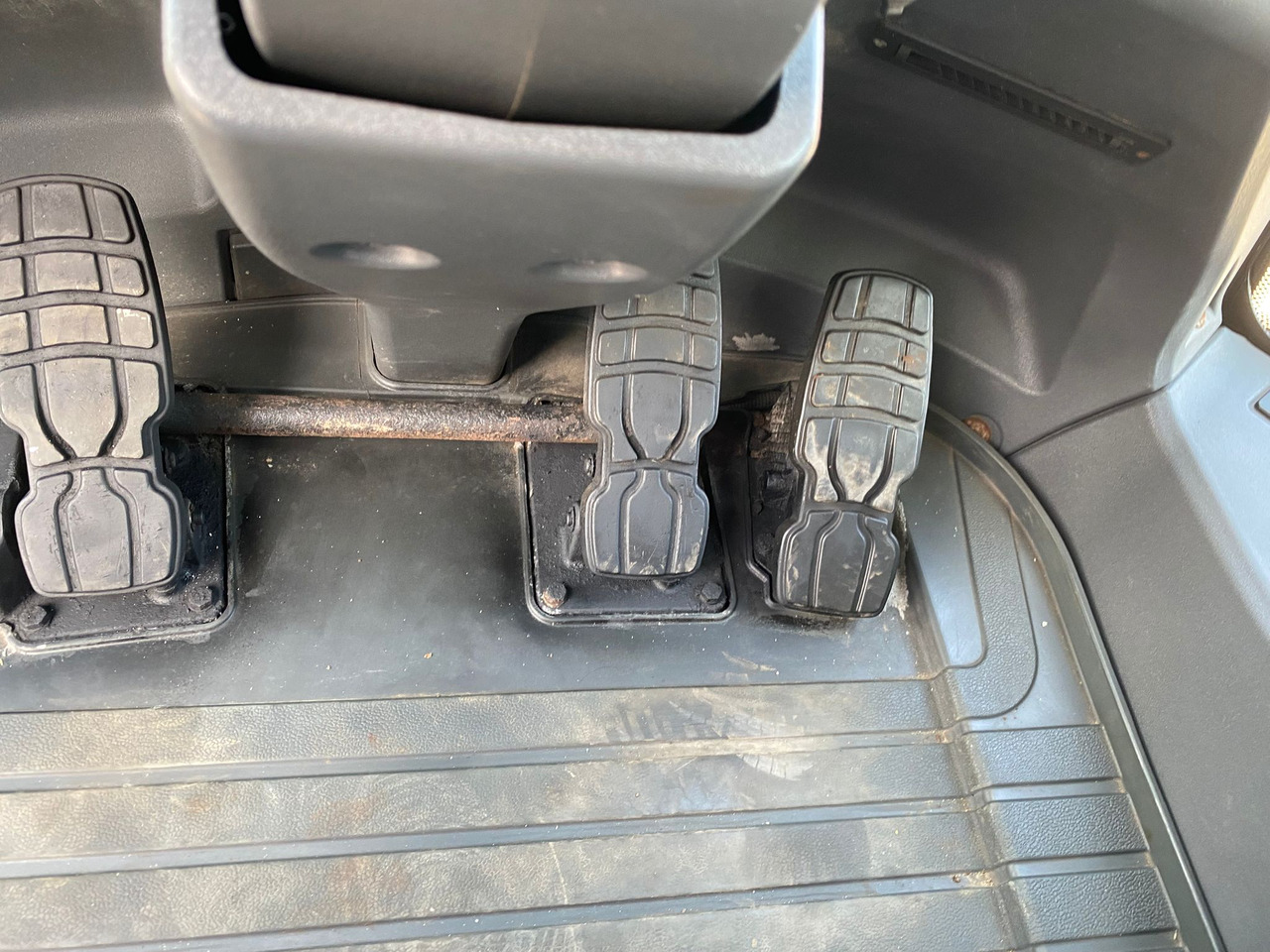 Колёсный погрузчик CATERPILLAR 950 M: фото 8