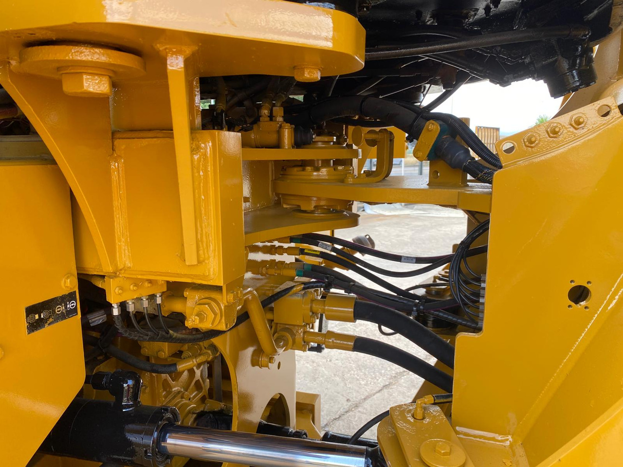 Колёсный погрузчик CATERPILLAR 950 M: фото 21