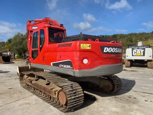 Doosan DX 235 LC  - Гусеничный экскаватор: фото 2 Doosan DX 235 LC  - Гусеничный экскаватор: фото 2