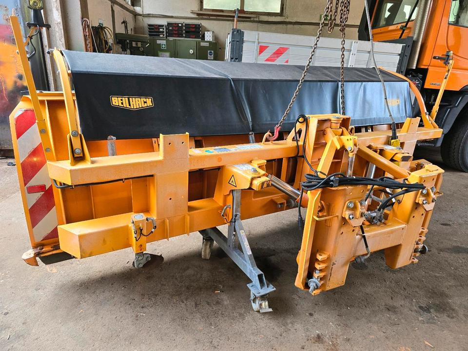 Beilhack Schneepflug PVF 34-4 Schneeschieber Schneeschild Schmidt für Unimog 405/10 405/12 UGN UGE LKW Winterdienst - Отвал для снега: фото 1 Beilhack Schneepflug PVF 34-4 Schneeschieber Schneeschild Schmidt für Unimog 405/10 405/12 UGN UGE LKW Winterdienst - Отвал для снега: фото 1