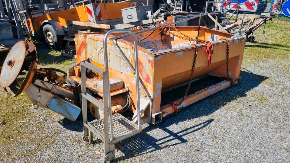 Gmeiner Salzstreuer Salzsilo für Unimog Mercedes-Benz Winterdienst - Разбрасыватель песка/ Соли: фото 1 Gmeiner Salzstreuer Salzsilo für Unimog Mercedes-Benz Winterdienst - Разбрасыватель песка/ Соли: фото 1