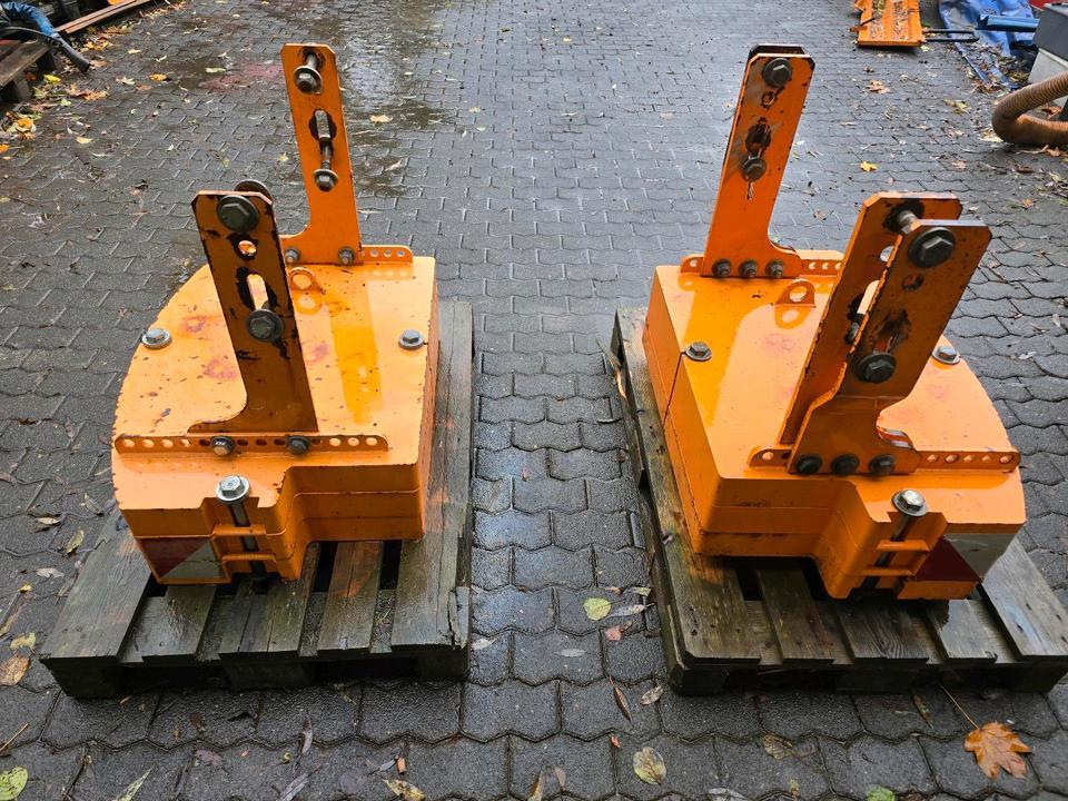 Heckgewicht Unimog 405 U400 U 300 500 400 318 423 427 429 430 530 527 535 Kontergewicht Mulag Mähausleger Böschungsmulcher Dücker - Противовес: фото 1 Heckgewicht Unimog 405 U400 U 300 500 400 318 423 427 429 430 530 527 535 Kontergewicht Mulag Mähausleger Böschungsmulcher Dücker - Противовес: фото 1