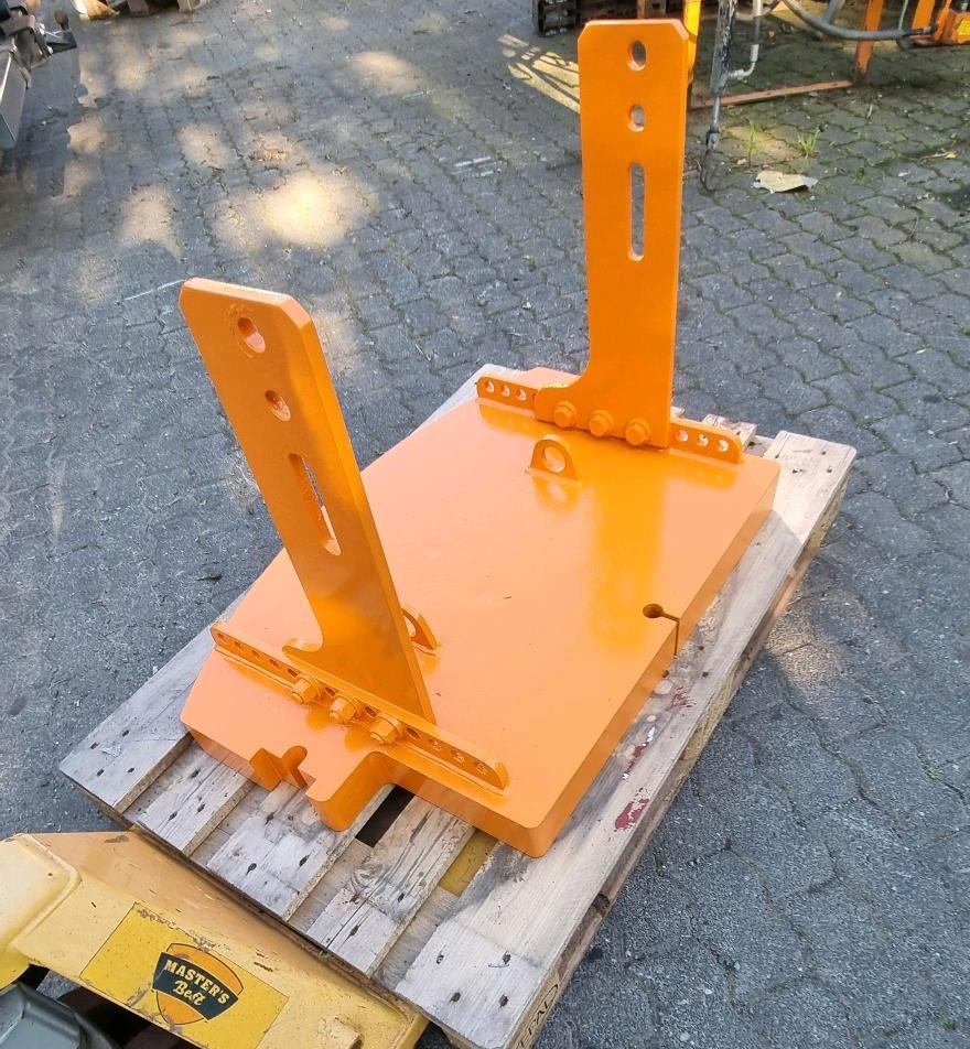 Heckgewicht Unimog 405 U400 U 300 500 400 318 423 427 429 430 530 527 535 Kontergewicht Mulag Mähausleger Böschungsmulcher Dücker - Противовес: фото 4 Heckgewicht Unimog 405 U400 U 300 500 400 318 423 427 429 430 530 527 535 Kontergewicht Mulag Mähausleger Böschungsmulcher Dücker - Противовес: фото 4