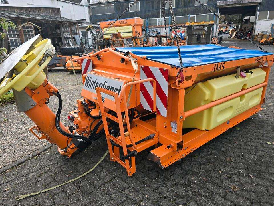 Küpper-Weisser IMSSN 2,7m3 F2527HFS IMSSF Salzstreuer Winterdienst Streuautomat Streusilo Solestreuer passend für UNIMOG 405/10 405/12 UGE UGN U300 400 500 530 430 318 423 - Разбрасыватель песка/ Соли: фото 3 Küpper-Weisser IMSSN 2,7m3 F2527HFS IMSSF Salzstreuer Winterdienst Streuautomat Streusilo Solestreuer passend für UNIMOG 405/10 405/12 UGE UGN U300 400 500 530 430 318 423 - Разбрасыватель песка/ Соли: фото 3