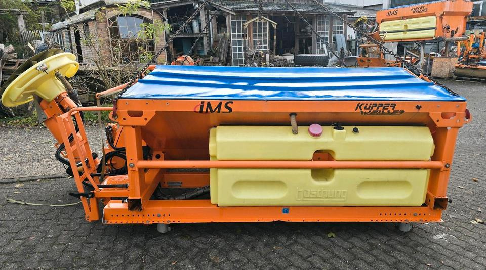 Küpper-Weisser IMSSN 2,7m3 F2527HFS IMSSF Salzstreuer Winterdienst Streuautomat Streusilo Solestreuer passend für UNIMOG 405/10 405/12 UGE UGN U300 400 500 530 430 318 423 - Разбрасыватель песка/ Соли: фото 5 Küpper-Weisser IMSSN 2,7m3 F2527HFS IMSSF Salzstreuer Winterdienst Streuautomat Streusilo Solestreuer passend für UNIMOG 405/10 405/12 UGE UGN U300 400 500 530 430 318 423 - Разбрасыватель песка/ Соли: фото 5
