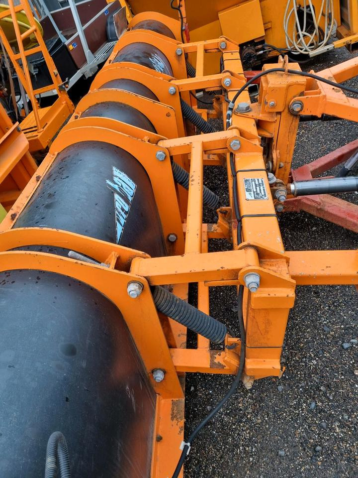 Rolba Schneepflug Schneeschild Scheeschieber Winterdienst Unimog Schmidt LKW Traktor 3m. - Отвал для снега: фото 3 Rolba Schneepflug Schneeschild Scheeschieber Winterdienst Unimog Schmidt LKW Traktor 3m. - Отвал для снега: фото 3