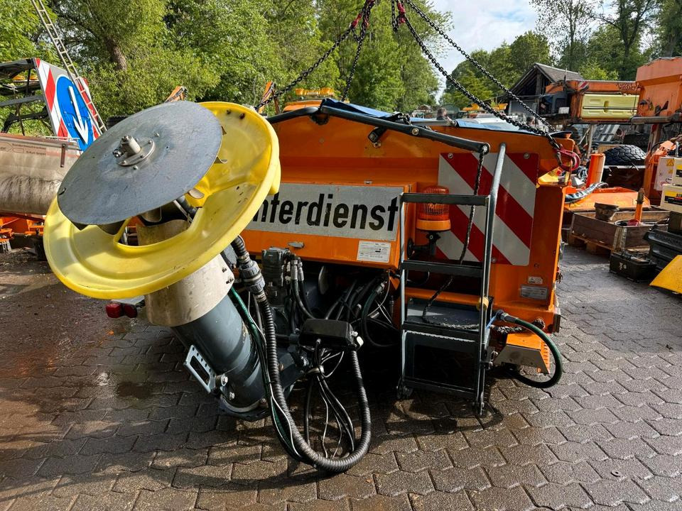 Salzstreuer Küpper-Weisser 2,7m3 IMS IMSSL F25027 HFS für Unimog UGN UGE 424 427 405 U300 U 300 400 500 MERCEDES-BENZ 218 219 318 323 423 427 327 430 429 430 435 Salzsilo Streuautomat Winterdienst - Разбрасыватель песка/ Соли: фото 2 Salzstreuer Küpper-Weisser 2,7m3 IMS IMSSL F25027 HFS für Unimog UGN UGE 424 427 405 U300 U 300 400 500 MERCEDES-BENZ 218 219 318 323 423 427 327 430 429 430 435 Salzsilo Streuautomat Winterdienst - Разбрасыватель песка/ Соли: фото 2
