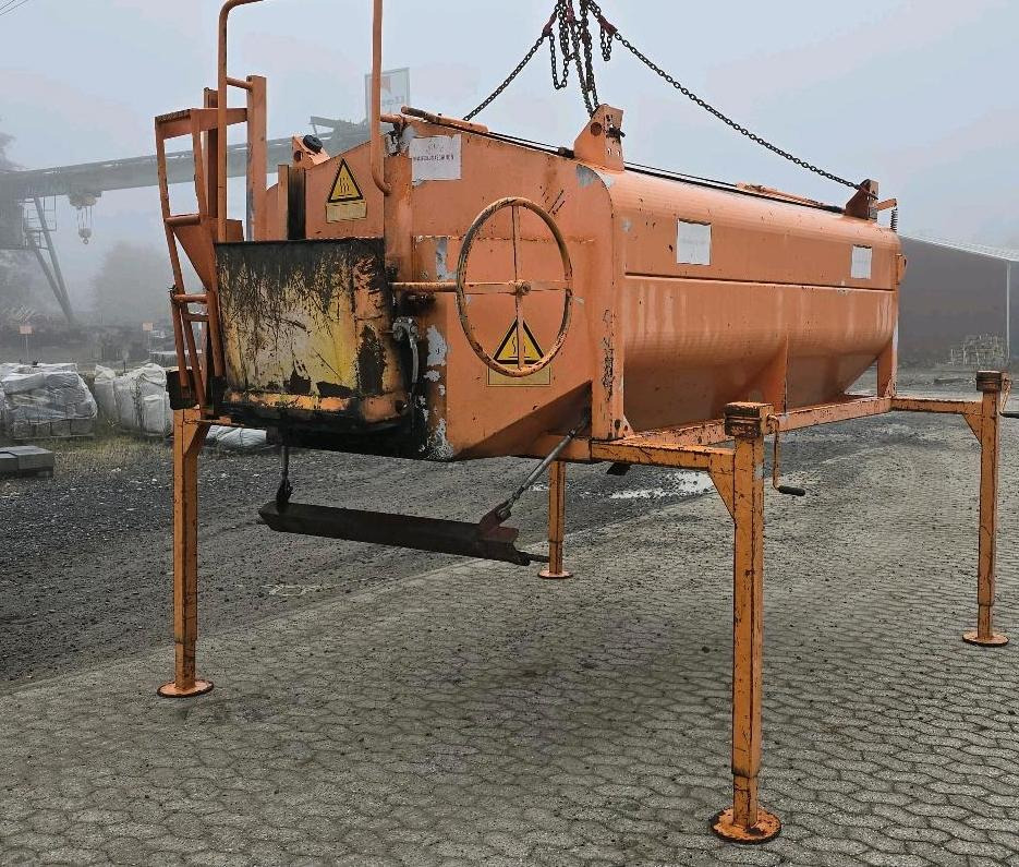 Asphalt-Thermo-Container Ebeling TC 5600 Asphalt Thermobehälter Asphaltieren Thermofaß - Сменный кузов/ Контейнер, Асфальтоукладочная техника: фото 3 Asphalt-Thermo-Container Ebeling TC 5600 Asphalt Thermobehälter Asphaltieren Thermofaß - Сменный кузов/ Контейнер, Асфальтоукладочная техника: фото 3