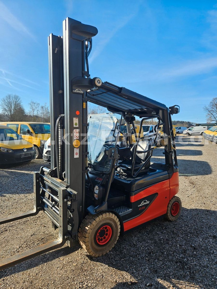 Linde E25 R Roadster , 6.880mm Hubhöhe, StVZO hydr. Zi - Электропогрузчик: фото 5 Linde E25 R Roadster , 6.880mm Hubhöhe, StVZO hydr. Zi - Электропогрузчик: фото 5