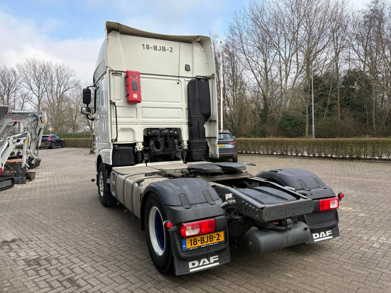 DAF XF 460 4x2 / APK - TUV JANUARI 2026 / HOLLAND TRUCK / ADR KLASSE I II III / 2 BEDS / - Тягач: фото 3 DAF XF 460 4x2 / APK - TUV JANUARI 2026 / HOLLAND TRUCK / ADR KLASSE I II III / 2 BEDS / - Тягач: фото 3