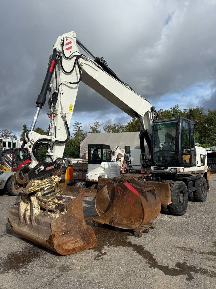 CAT M 316 D - Колёсный экскаватор: фото 4 CAT M 316 D - Колёсный экскаватор: фото 4