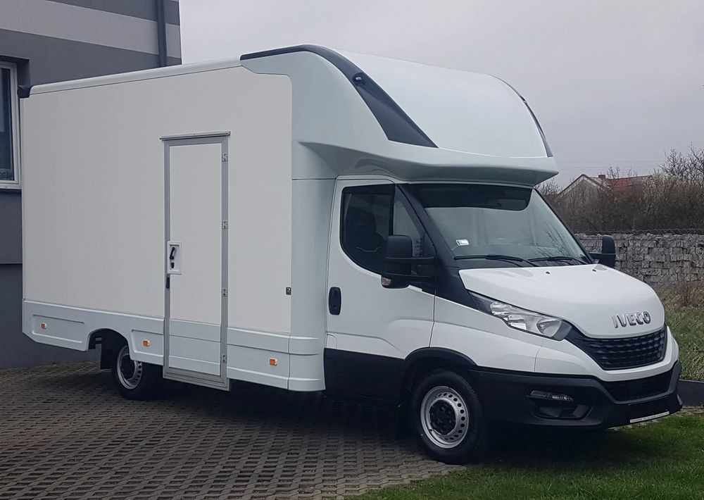 Iveco DAILY KONTENER NISKOPODŁOGOWY 4,43x2,23x2,42 SKLEP BAR FOODTRUCK KAMPER KLIMA - Фургон с закрытым кузовом: фото 1 Iveco DAILY KONTENER NISKOPODŁOGOWY 4,43x2,23x2,42 SKLEP BAR FOODTRUCK KAMPER KLIMA - Фургон с закрытым кузовом: фото 1