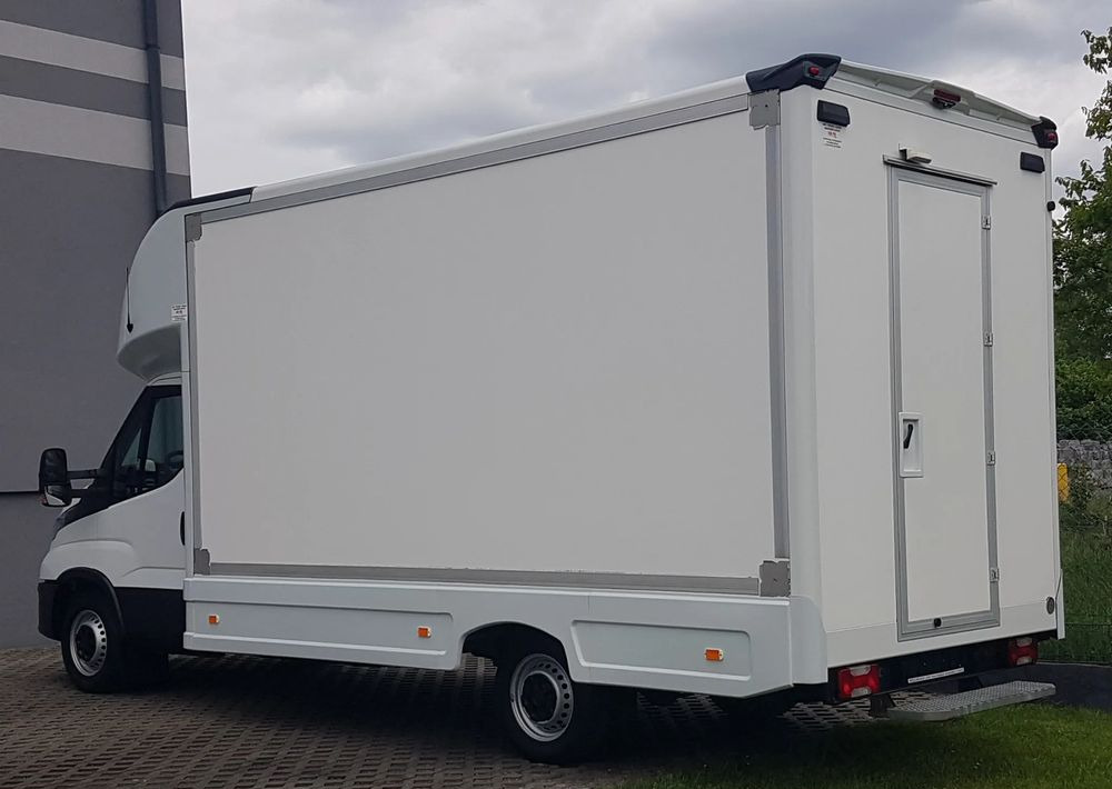 Iveco DAILY KONTENER NISKOPODŁOGOWY 4,43x2,23x2,42 SKLEP FOODTRUCK BAR KLIMA KONIOWÓZ KAMPER - Фургон с закрытым кузовом: фото 3 Iveco DAILY KONTENER NISKOPODŁOGOWY 4,43x2,23x2,42 SKLEP FOODTRUCK BAR KLIMA KONIOWÓZ KAMPER - Фургон с закрытым кузовом: фото 3
