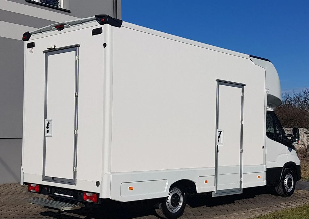 Iveco DAILY KONTENER NISKOPODŁOGOWY 4,43x2,23x2,42 SKLEP FOODTRUCK BAR KLIMA KONIOWÓZ KAMPER - Торговый грузовик: фото 4 Iveco DAILY KONTENER NISKOPODŁOGOWY 4,43x2,23x2,42 SKLEP FOODTRUCK BAR KLIMA KONIOWÓZ KAMPER - Торговый грузовик: фото 4