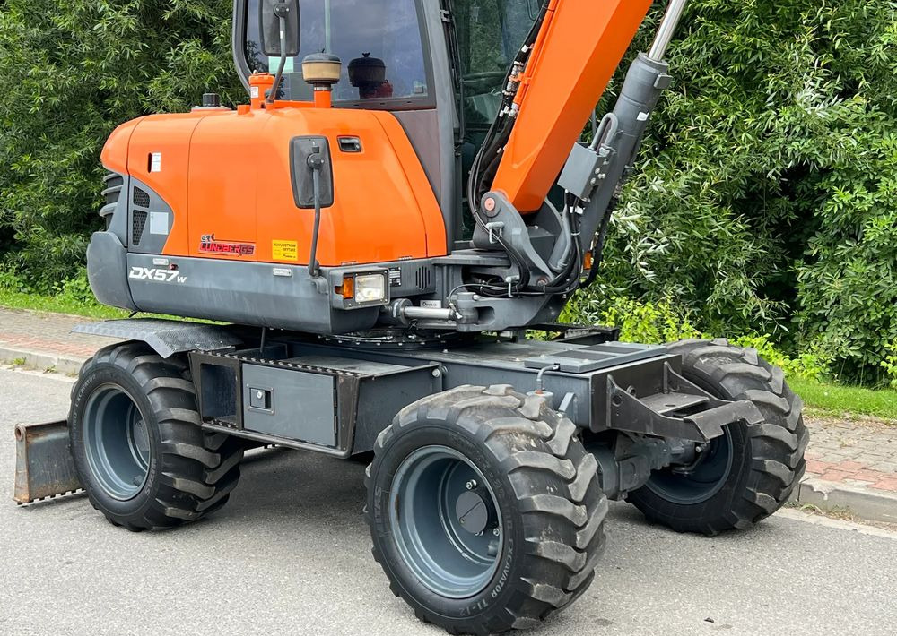 Doosan DOOSAN DX57W *ROTOTILT* 2200 Motogodzin * Jak Nowa * Sprowadzona * Stan Perfekcyjny - Колёсный экскаватор: фото 5 Doosan DOOSAN DX57W *ROTOTILT* 2200 Motogodzin * Jak Nowa * Sprowadzona * Stan Perfekcyjny - Колёсный экскаватор: фото 5
