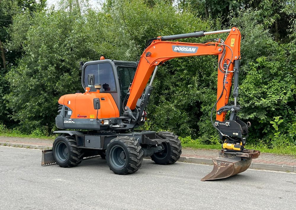 Doosan DOOSAN DX57W *ROTOTILT* 2200 Motogodzin * Jak Nowa * Sprowadzona * Stan Perfekcyjny - Колёсный экскаватор: фото 2 Doosan DOOSAN DX57W *ROTOTILT* 2200 Motogodzin * Jak Nowa * Sprowadzona * Stan Perfekcyjny - Колёсный экскаватор: фото 2