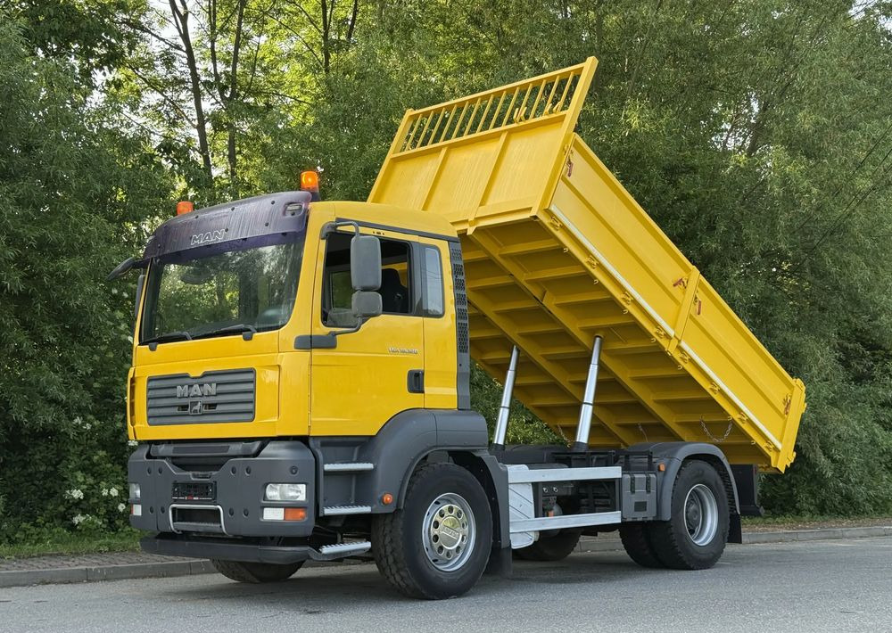 MAN * MAN TGA 18-320 * Kiper Wywrotka * 4x2 * Kran * Sprowadzony* Bardzo Dobry Stan - Самосвал: фото 2 MAN * MAN TGA 18-320 * Kiper Wywrotka * 4x2 * Kran * Sprowadzony* Bardzo Dobry Stan - Самосвал: фото 2