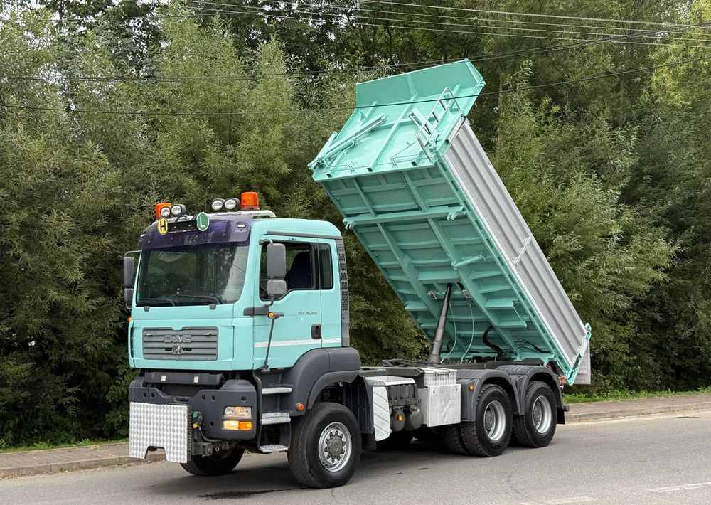 MAN * TGA 26.410 MAN * Kiper / Wywrotka * 6x6 * Sprowadzona * Bordmatik x2 * Bardzo Dobry Stan - Самосвал: фото 1 MAN * TGA 26.410 MAN * Kiper / Wywrotka * 6x6 * Sprowadzona * Bordmatik x2 * Bardzo Dobry Stan - Самосвал: фото 1