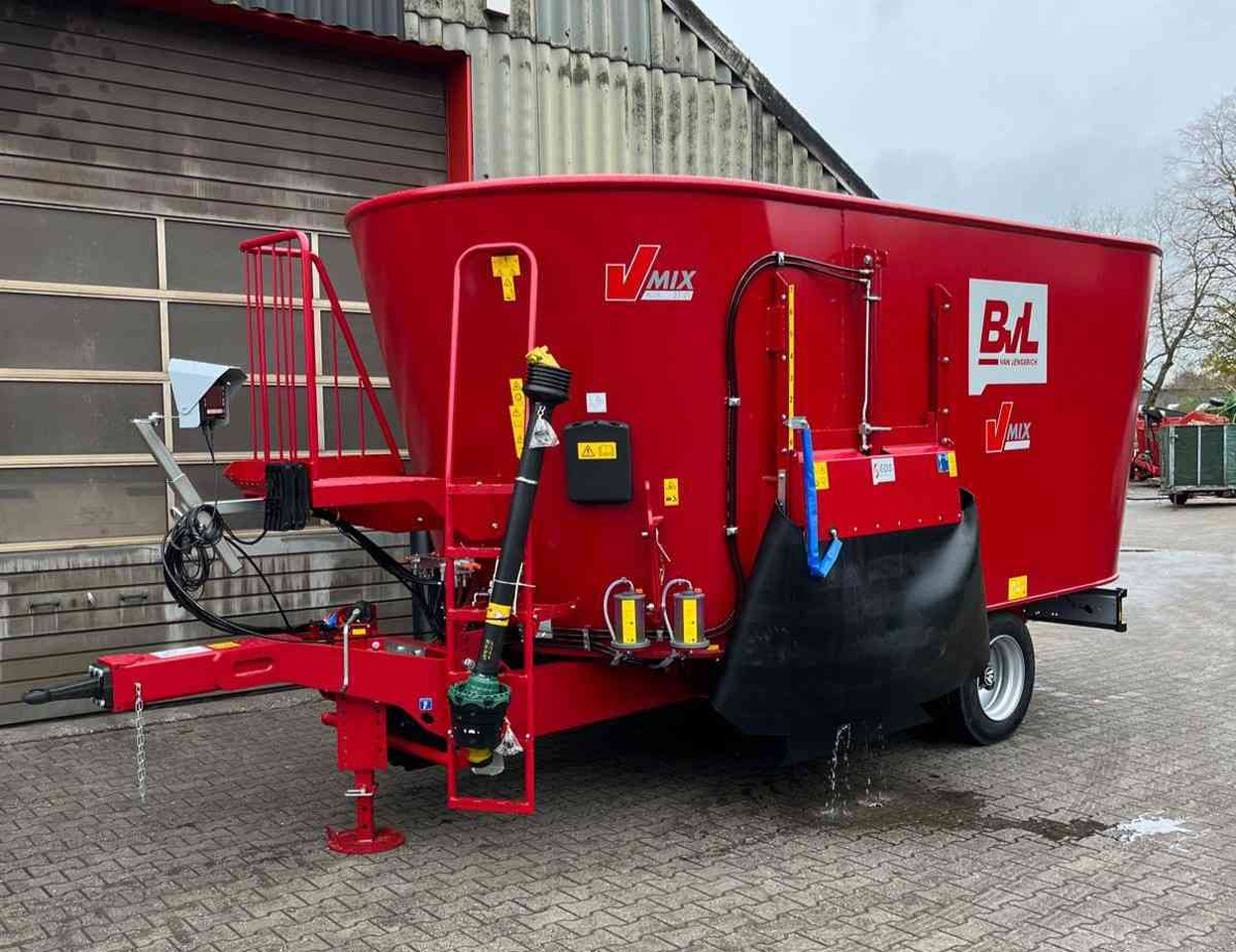 BVL V-Mix Plus 22-2S Voermengwagen. - Кормораздатчик: фото 1 BVL V-Mix Plus 22-2S Voermengwagen. - Кормораздатчик: фото 1