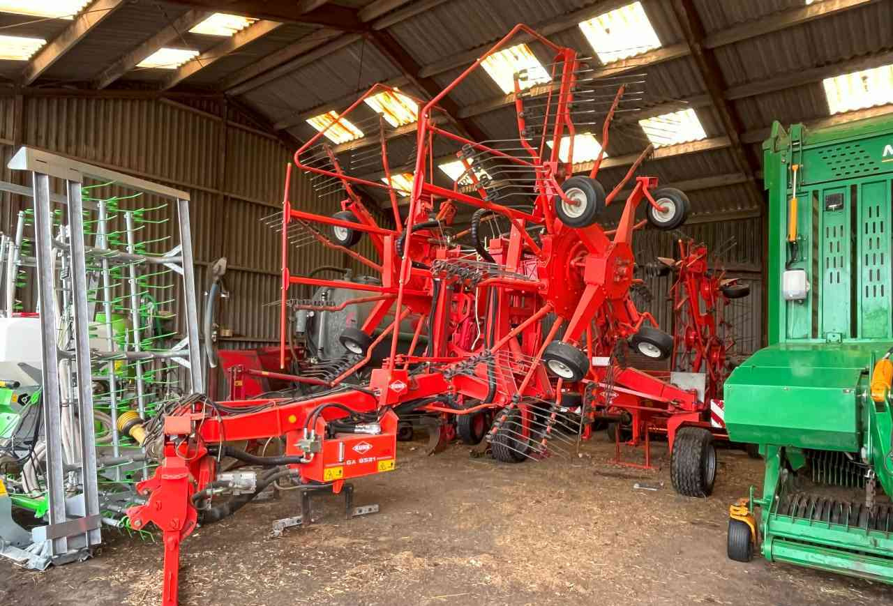 Kuhn GA 8521 zwadhark zwiller rugger rake weidebouwmachines - Сеноворошилка: фото 1 Kuhn GA 8521 zwadhark zwiller rugger rake weidebouwmachines - Сеноворошилка: фото 1