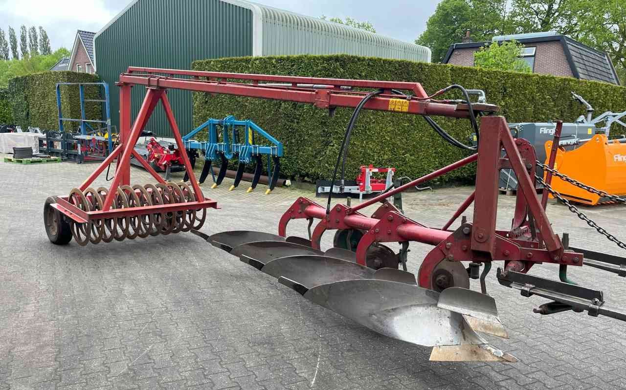 Kverneland 4 schaar ploeg + Evers vorenpakker grondbewerking - Плуг: фото 4 Kverneland 4 schaar ploeg + Evers vorenpakker grondbewerking - Плуг: фото 4