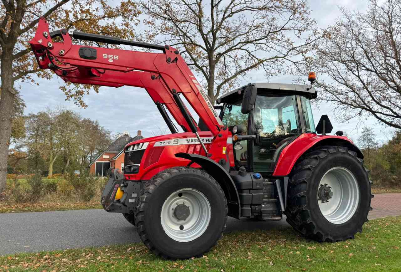 Massey Ferguson 7715S Dyna-6 Efficient Tractoren - Трактор: фото 1 Massey Ferguson 7715S Dyna-6 Efficient Tractoren - Трактор: фото 1
